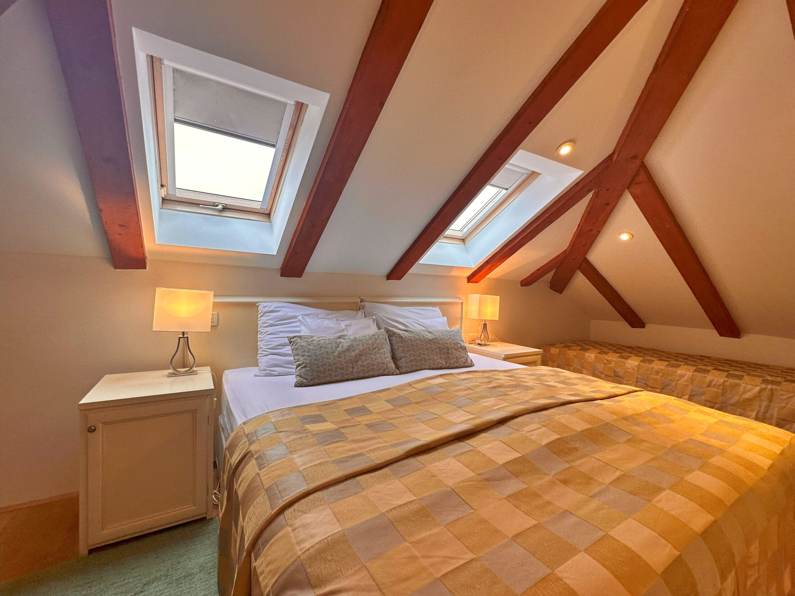 Economy Room